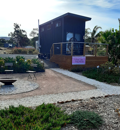 Lochiel Memorial Hall RV Campsite