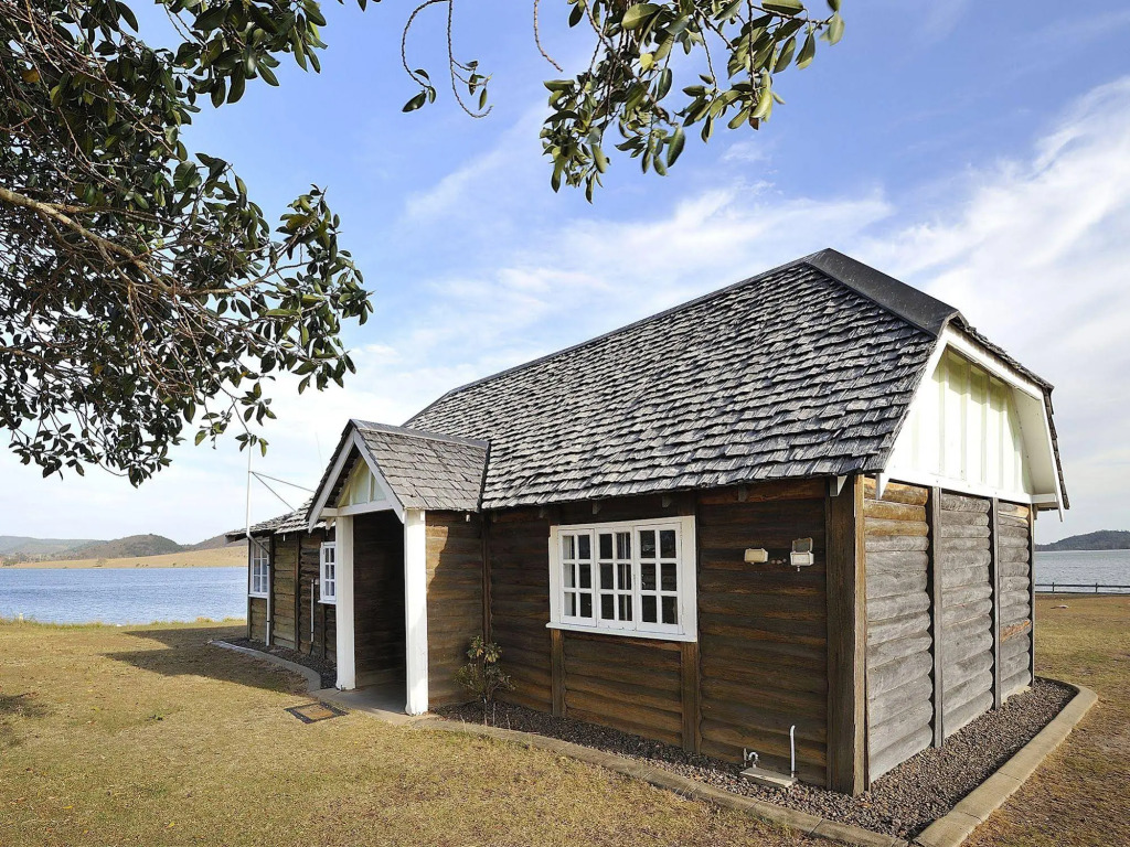 NRMA Lake Somerset Holiday Park
