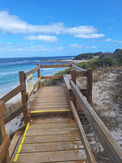 Quagi Beach