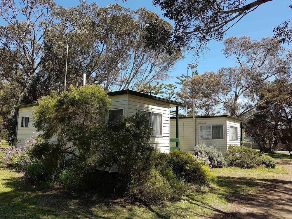KI Caravan Park ~ Kingscote Tourist Park and Family Units