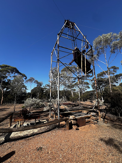 Top Camp Site, Dundas Rocks