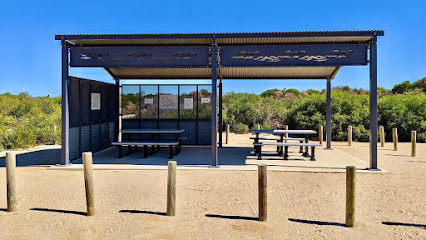 Lucky Bay Shacks