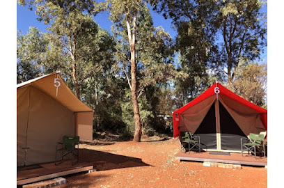 Uluru Chinese Tour Tent乌鲁鲁中文旅游营地